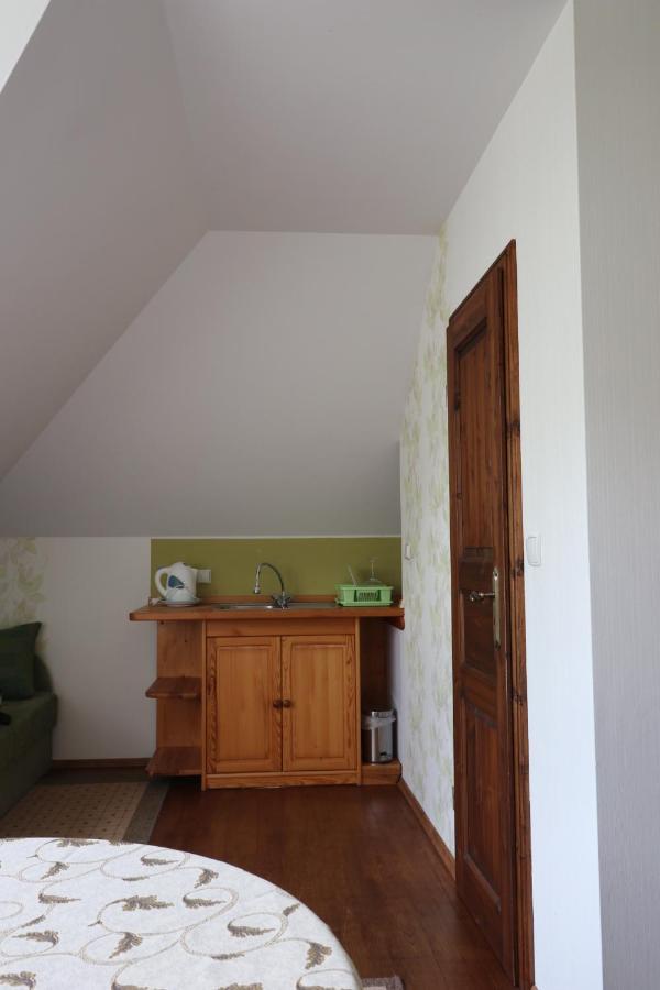 Pokoje Goscinne Dolina Czerwienia Przesieka Exterior photo